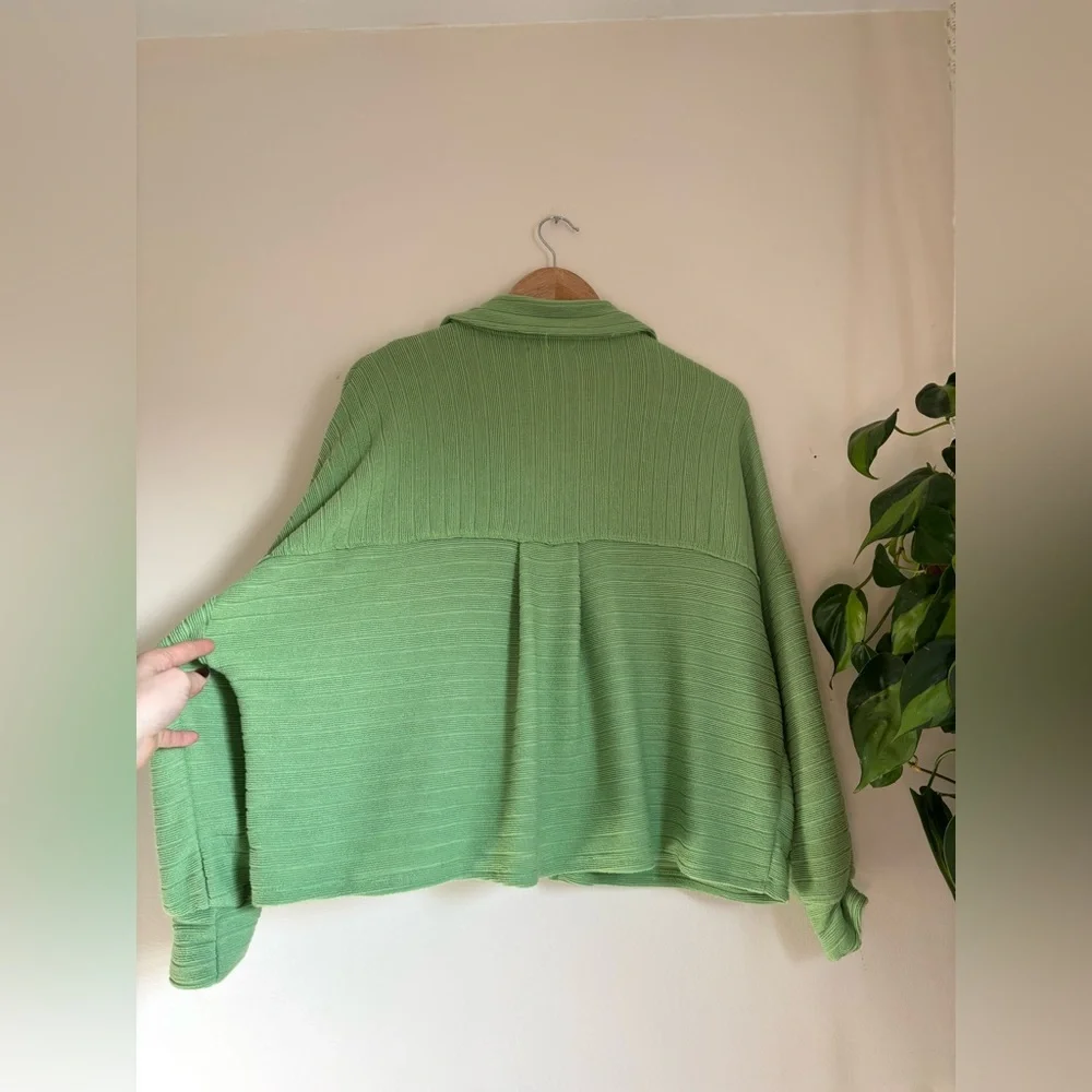 BUCKETLIST terry button down in Kelly green - Picture 6 of 7